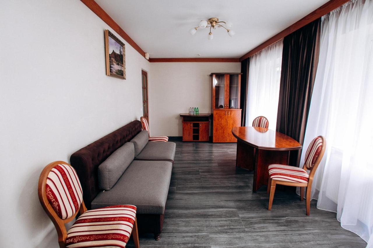 Stanislavsky Hotel Group Jaremcze Zewnętrze zdjęcie