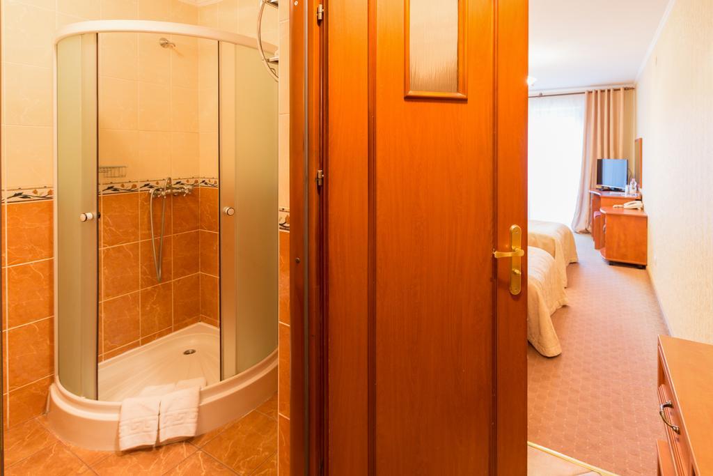 Stanislavsky Hotel Group Jaremcze Zewnętrze zdjęcie