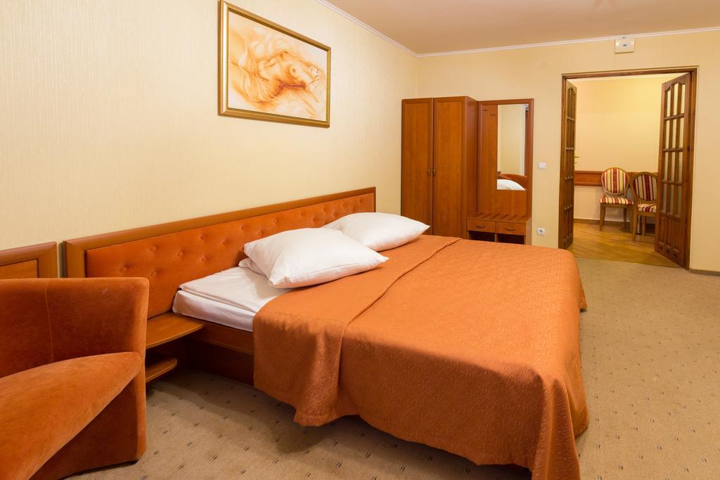 Stanislavsky Hotel Group Jaremcze Zewnętrze zdjęcie
